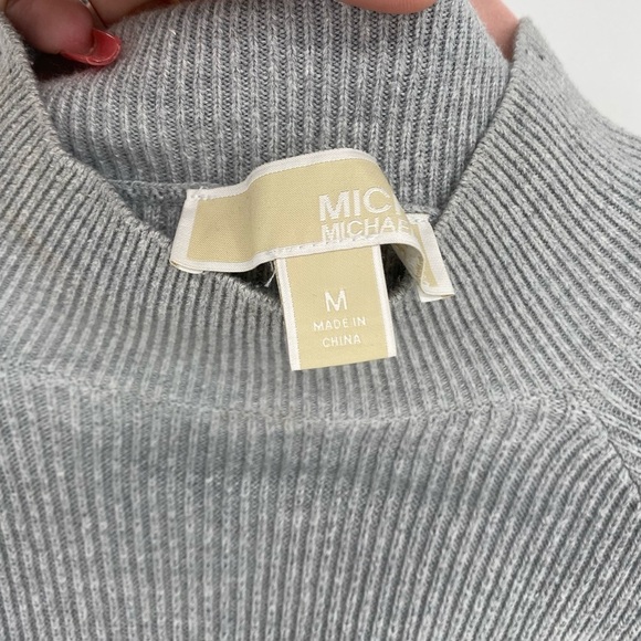 Michael kors ribbed sweater size medium - Picture 5 of 9